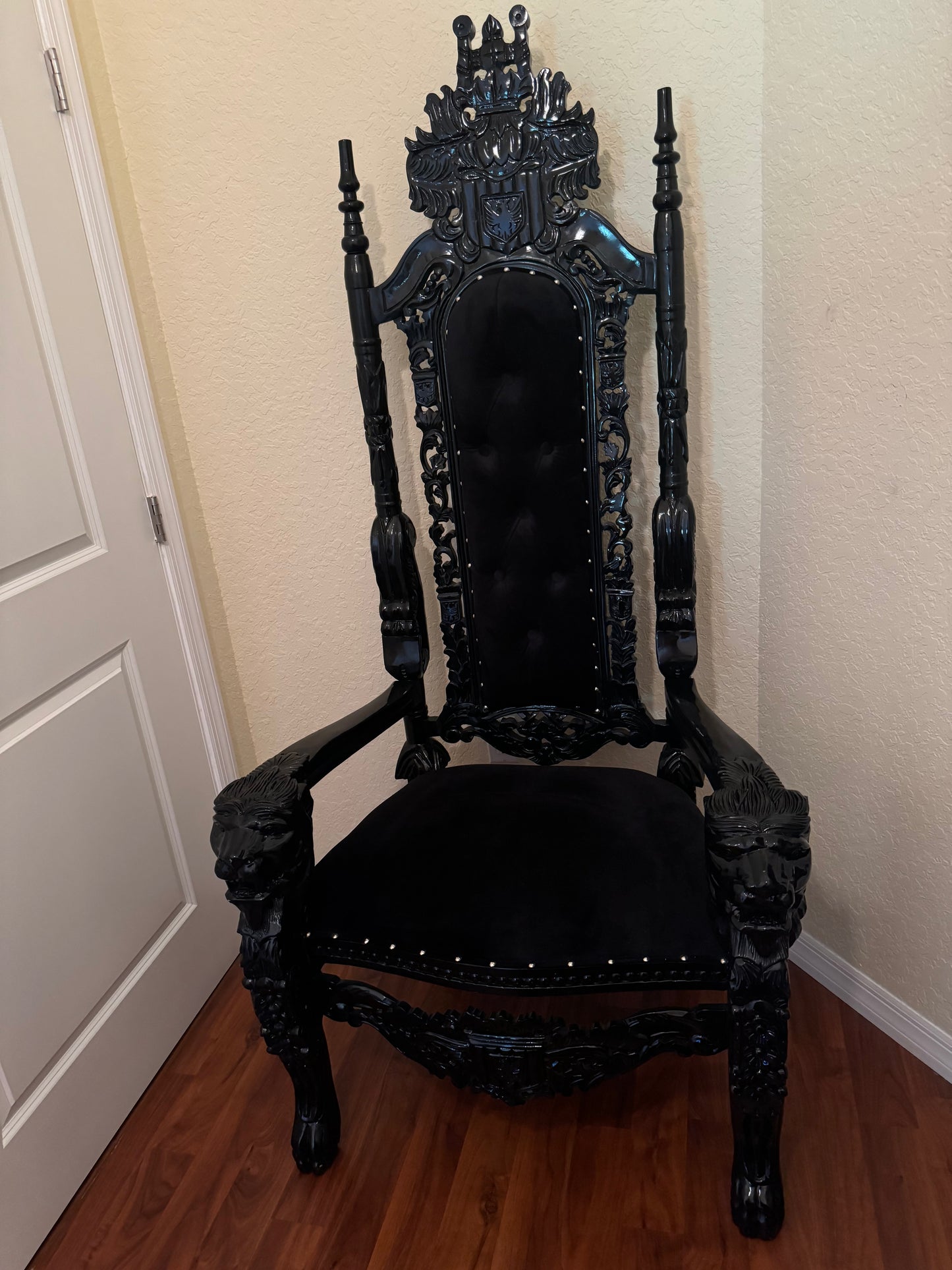Black on Black Velvet King Queen Princess Throne - 3 Hour Rate